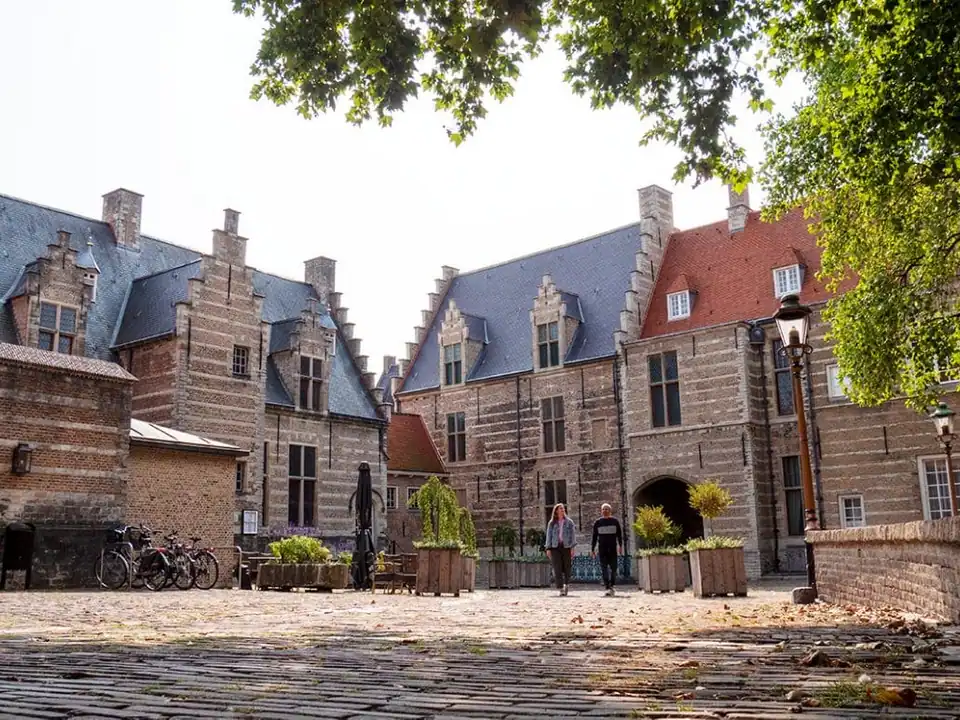 Zakelijke schoonmaak in Bergen op Zoom door FaceForYou